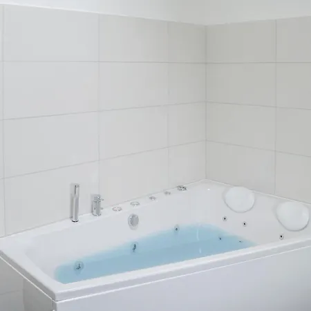 4 Bedroom Awesome In Hadsund בית נופש *