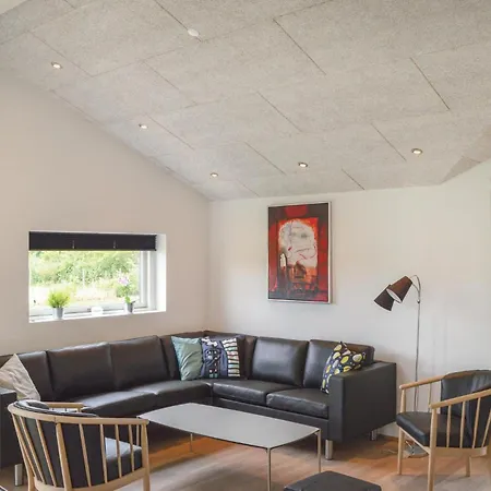 4 Bedroom Awesome In Hadsund Haslevgårde