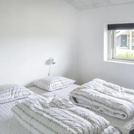 4 Bedroom Awesome In Hadsund * Haslevgårde